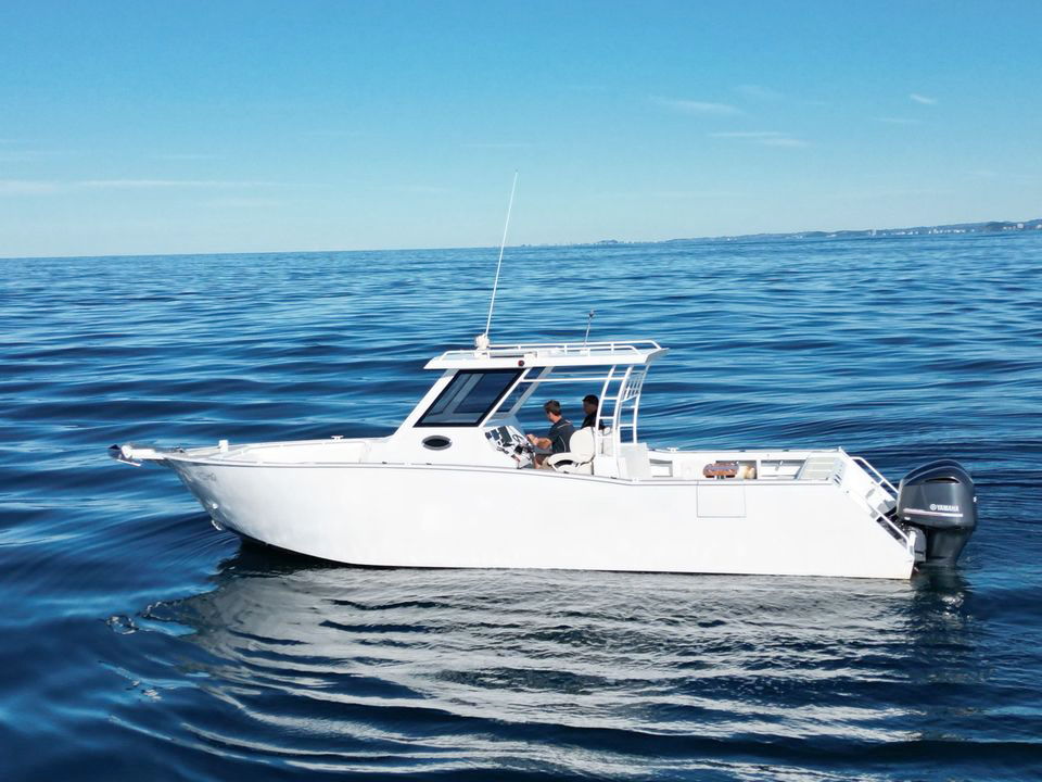 11M CENTRE CONSOLE